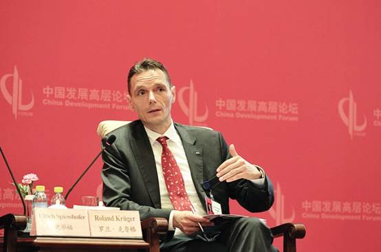 英菲尼迪谈汽车技术创新与未来城市 高清图片