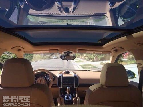 2015款柴油版保时捷卡宴橄榄绿现车实拍