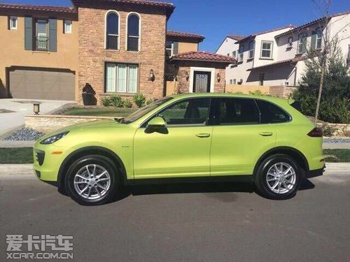 2015款柴油版保时捷卡宴橄榄绿现车实拍