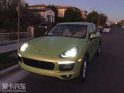 2015款柴油版保时捷卡宴橄榄绿现车实拍