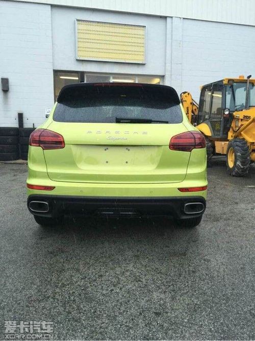 2015款柴油版保时捷卡宴橄榄绿现车实拍