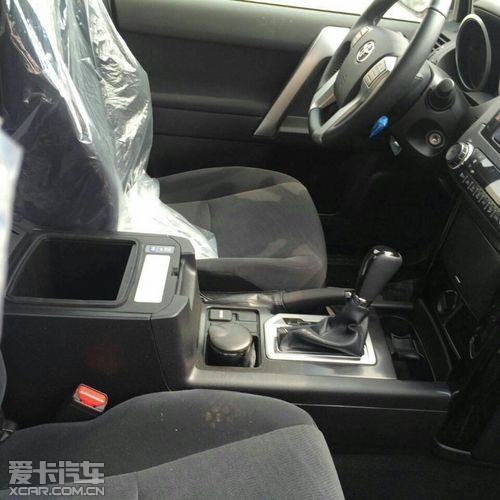 15款霸道2700两气囊底挂备胎 白/黑/灰/银