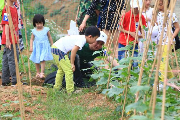 BMW宝昌店爱心亲子农场体验活动顺利举行
