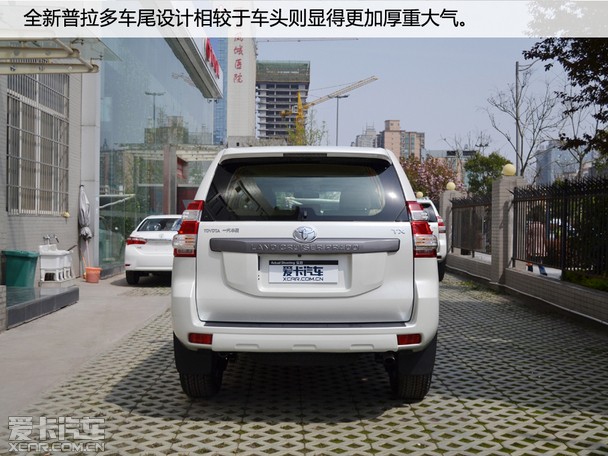 硬派越野车 实拍全新一汽丰田普拉多2.7l