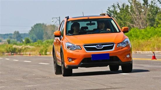 张扬现代都市新风采试驾斯巴鲁xv越野车 高清图片