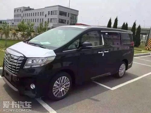 2016款丰田埃尔法