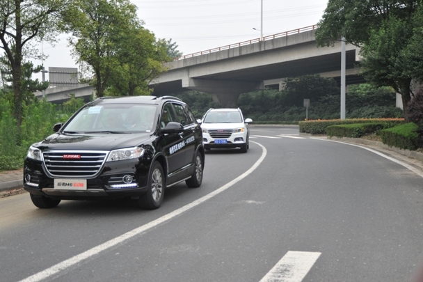 哈弗H2\/H6运动版-6AT 对比试驾体验会