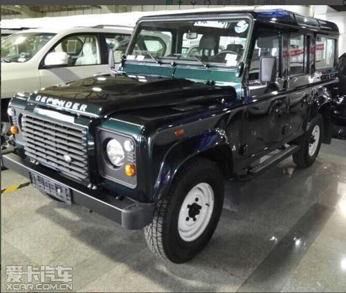 路虎卫士2.2T五门110 绿色现车底价突袭