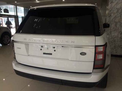 2015款路虎揽胜行政版最高优惠金额40万