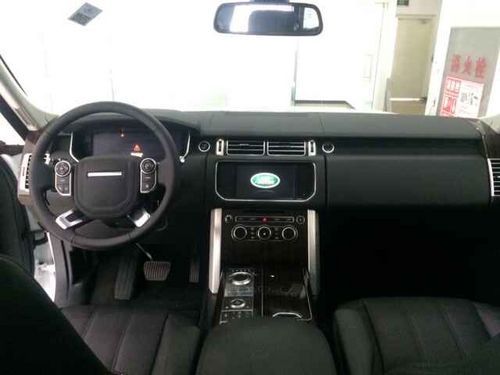 2015款路虎揽胜行政版最高优惠金额40万