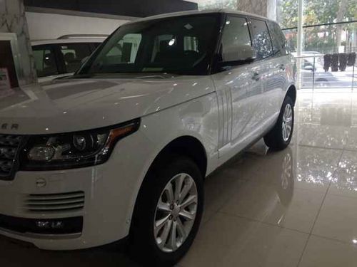 2015款路虎揽胜行政版最高优惠金额40万