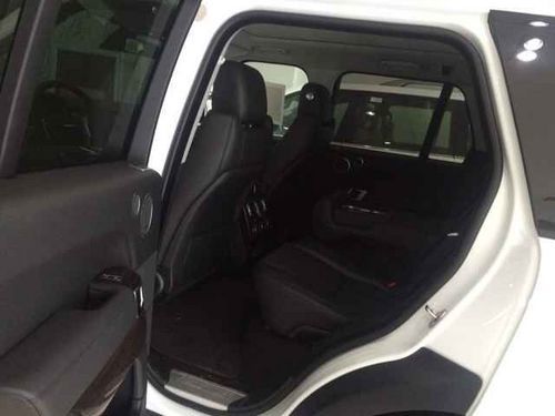 2015款路虎揽胜行政版最高优惠金额40万