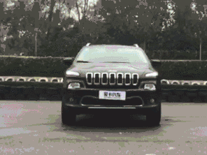 豪迈细腻/内外兼修 jeep自由光品质测试