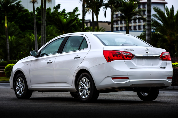 更简洁时尚 新款宝骏630内饰设计图曝光