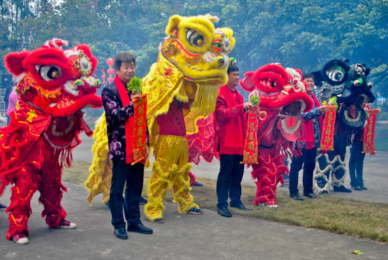 好帮手电子管理层代表与醒狮一起拜年恭祝开工大吉