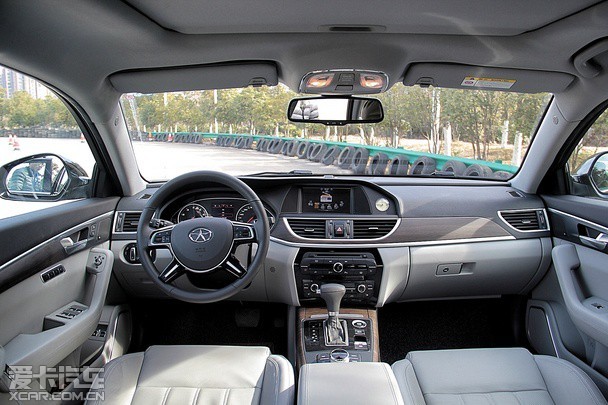 中国品牌的骄傲 江淮瑞风A60VS吉利博瑞