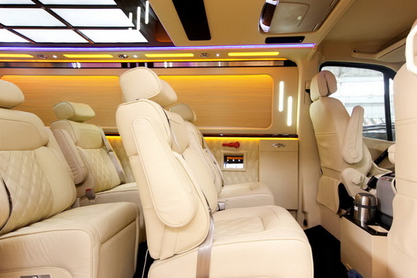 17款奔驰斯宾特C本驾照开的商务房车_北京优