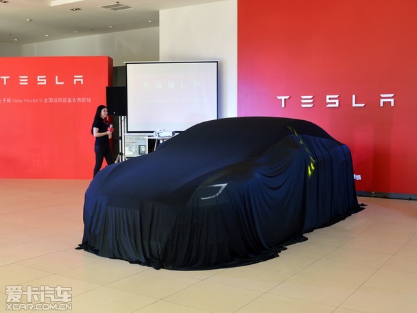 陆地最快轿跑－特斯拉新Model S亮相西安