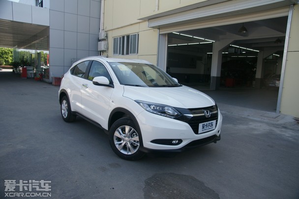 配置更加全面 广本2018款缤智新车到店