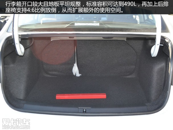 作为紧凑车型,全新宝来车身尺寸没有变化,乘坐空间与现款保持一致.