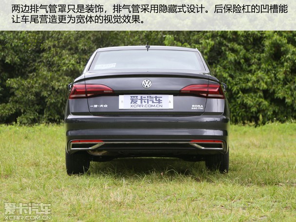 3 驾乘空间有提升 全新全新EA211系列发动机 全新宝来在轴距加长之后,在老款车型本来就充裕的驾乘空间基础上,进一步改善后排乘客的乘坐感受。同时,后排出风口以及USB充电接口对后排乘客也很是照顾。 全新宝来将搭载两款发动机,分别为1.4T发动机和1.5L自然吸气发动机。实拍车型采用的是全新EA211系列1.