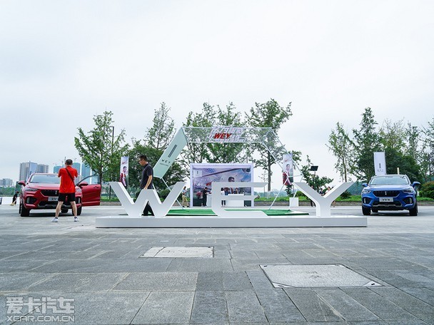 今年世界杯哪里嗨? 看看他们怎么玩儿