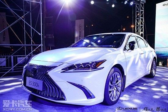 279万起全新lexus雷克萨斯es长沙上市