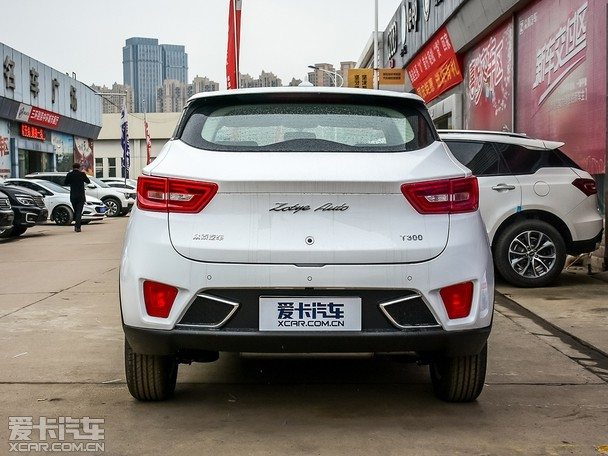 5万自动挡suv 爱卡实拍众泰t300小强版