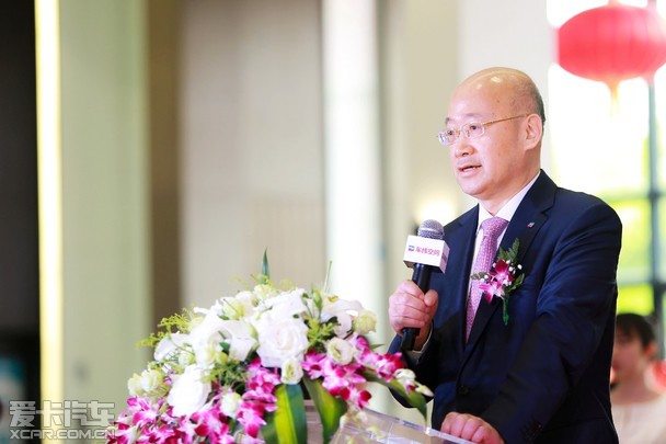 大众交通集团董事长,总裁杨国平先生