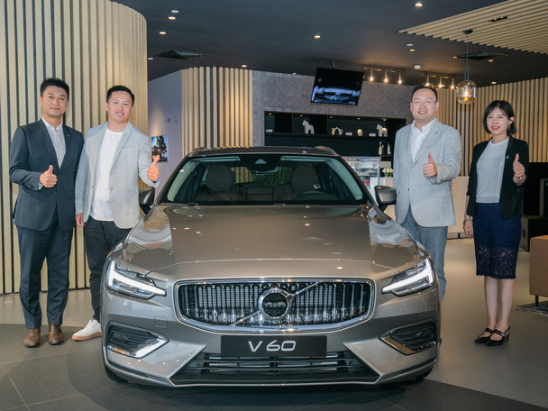 咨询最低价获取沃尔沃v60最低价,请填写如下信息给经销商(信息保密,不