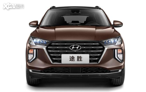 2020款现代途胜整了个容 结果尴尬撞脸