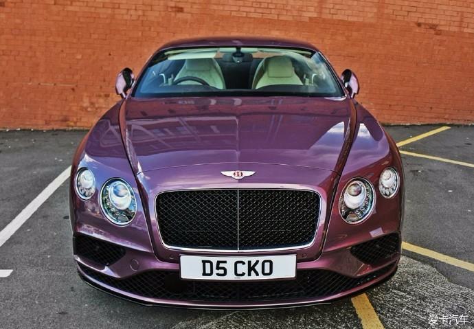 妹子聊车#宾利bentley continental gt v8 s,很喜欢这种颜色