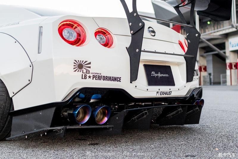 改而不装13#战神gtr r35 lb宽体改装,低趴加宽体是不是你的菜