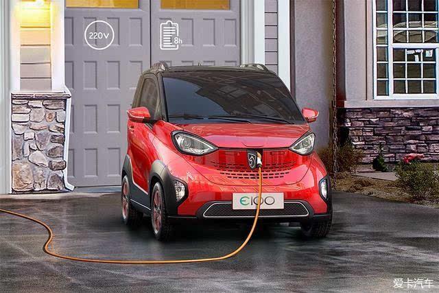 #新能源心能远#充电站汽车充电站和汽车加油