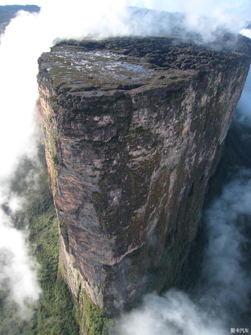 景点推荐##委内瑞拉#罗赖马山(mount roraima)是南美洲北部圭亚那