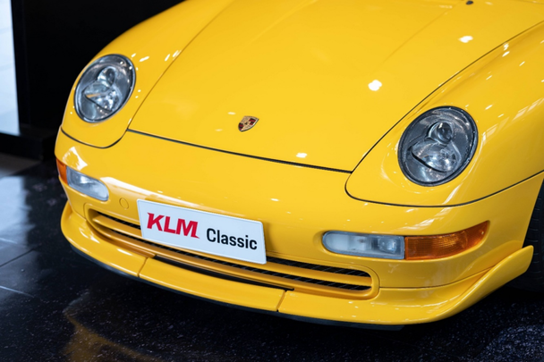 保时捷993carrerars亮相深圳南山保时捷中心