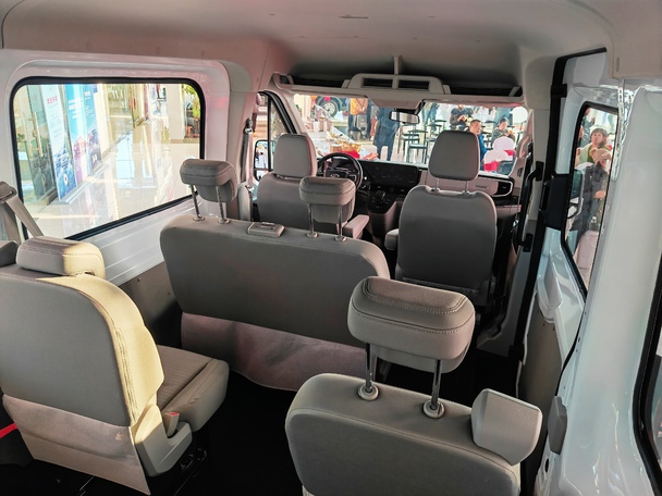 开启全场景智慧轻客新篇章江铃福特全顺t8沈阳正式上市