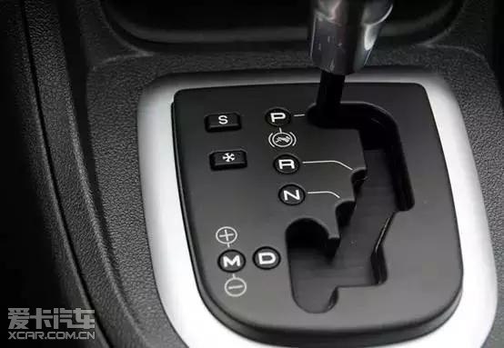 手动换挡模式使用方法