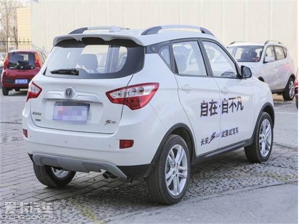 2016款长安cs35增1.5t车型