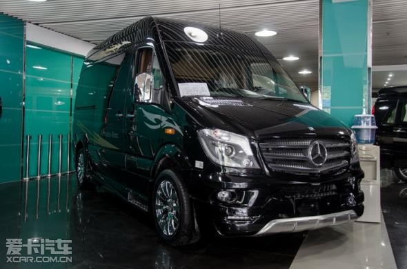 进口奔驰商务房车黑金刚到店 优惠30万