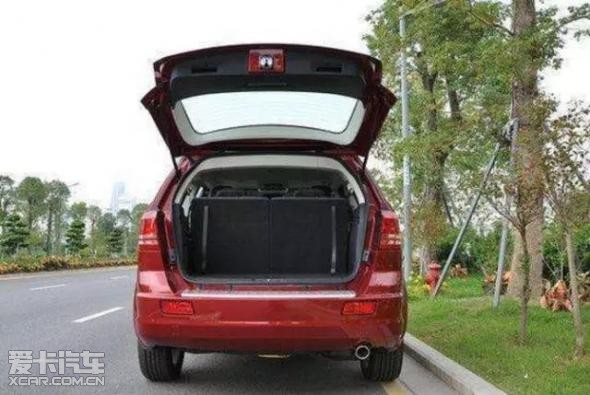 为什么在路边停车这些人要打开后备箱_【太原安吉汽车销售服务有限