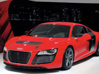 2011�����˸���չ �µ�R8 e-tron����