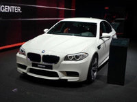 2011�����˸� ��һ������M5��ȫ���׷�