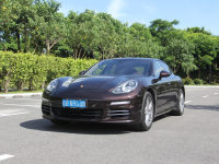 ���ܳ��������� �Լݱ�ʱ��Panamera 4