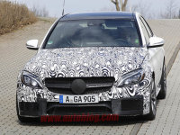 ȫ�±���C63 AMG���� ����賵չ����