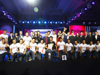 �л���������̨ XR-VЯCOOLGUY���ʶ���