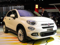 ������500X���賵չ�׷� ��λС��SUV