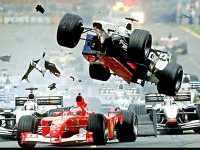 ���Ķ���,��С���� F1ʷ������ײ���ϼ�