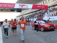 ��˫���������� ��������RUN THE TRACK