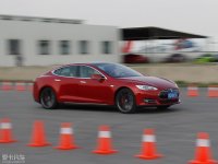 �߸�2.0 ��˹��Model S P85D�ĳ�������